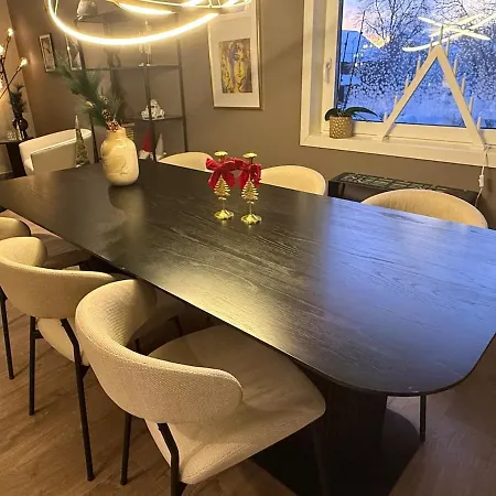 Spacious 3br - Sleeps 6 - Prime Locatation