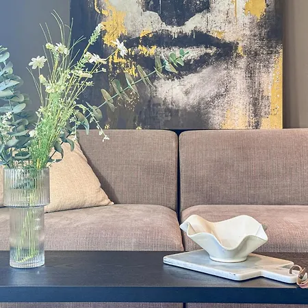 Spacious 3br - Sleeps 6 - Prime Locatation 아파트