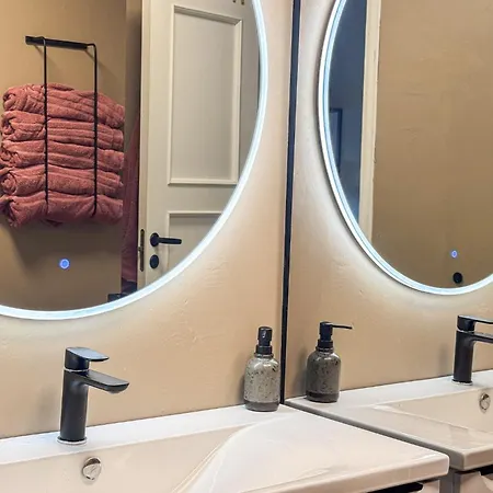 Spacious 3br - Sleeps 6 - Prime Locatation Apartamento *