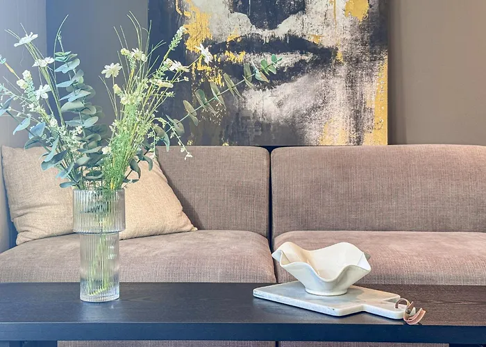 Spacious 3br - Sleeps 6 - Prime Locatation 公寓