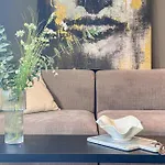 Spacious 3br - Sleeps 6 - Prime Locatation شقة